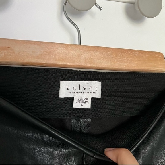 Velvet Berdine Faux Leather Leggings size  M - Picture 10 of 10